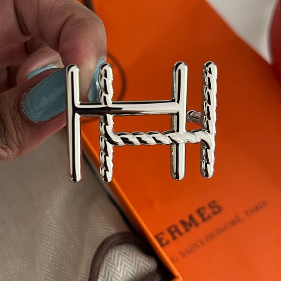 Hermes Silver Belt Buckle - H au Carre Twist - Never Worn - Picture 3 of 7